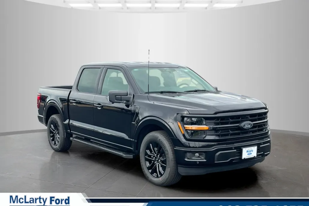 2025 Ford F-150 XLT photo 1