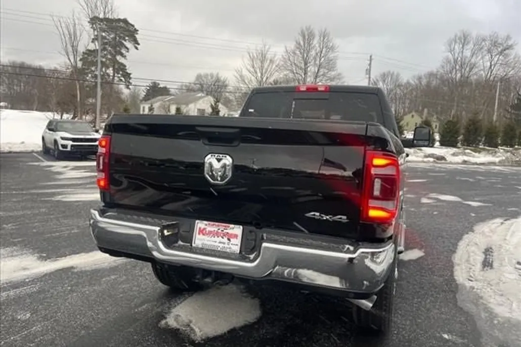 2024 Ram 2500 Tradesman photo 1