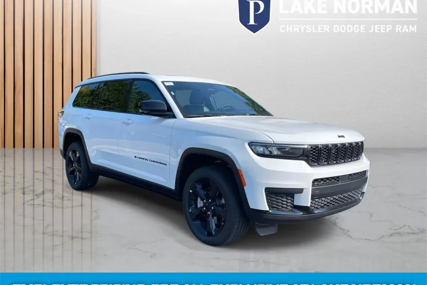 2025 Jeep Grand Cherokee Altitude X photo 1
