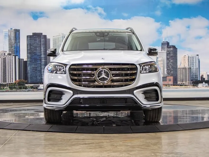 2026 Mercedes Benz GLS 450 4MATIC photo 1