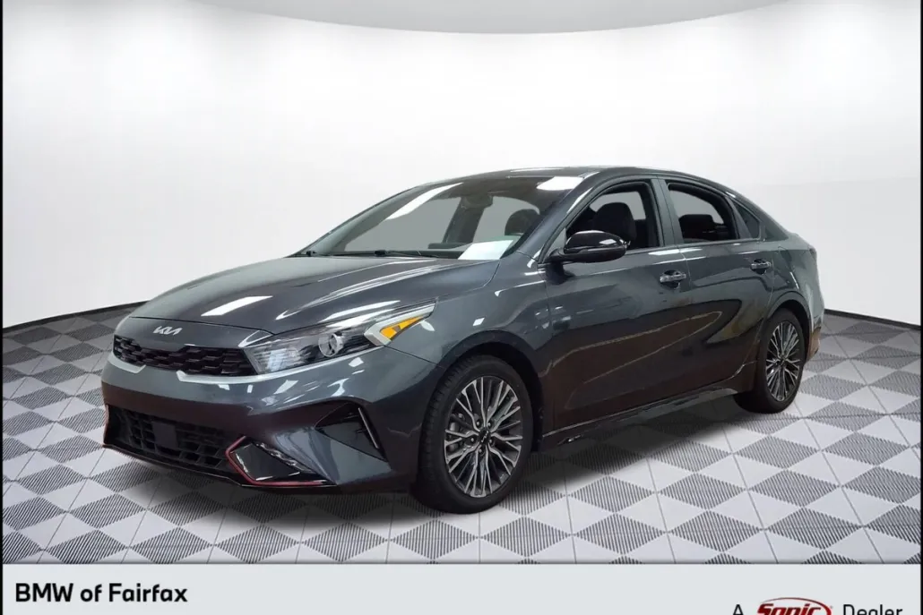 2023 Kia Forte GT-Line photo 1