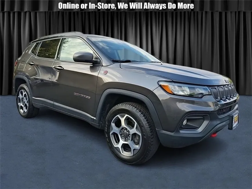 2022 Jeep Compass Trailhawk photo 1