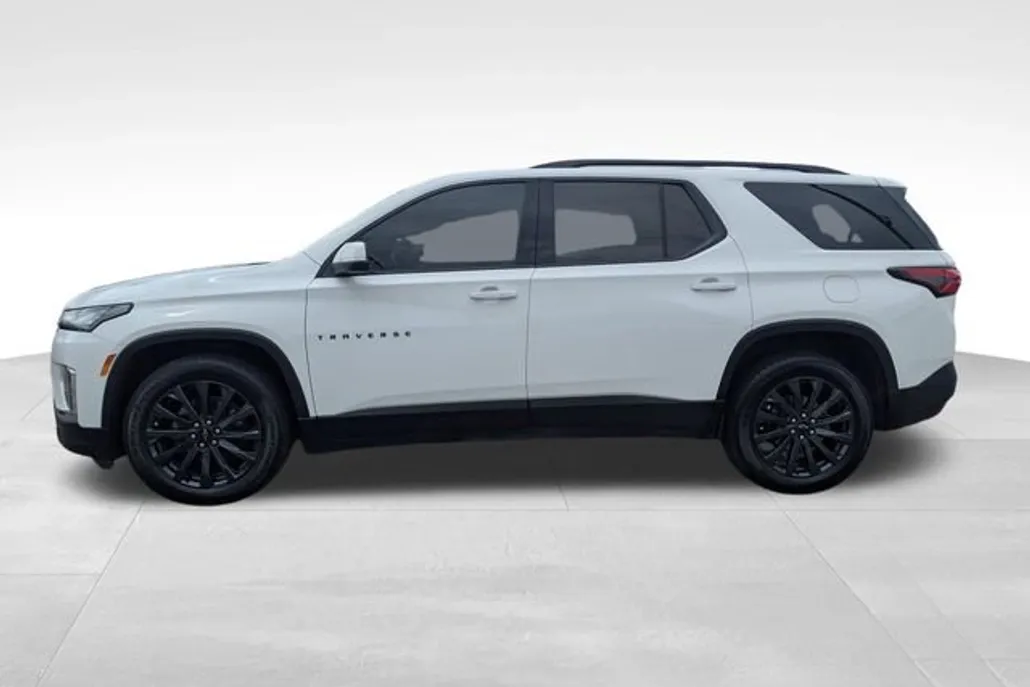2023 Chevrolet Traverse RS photo 1
