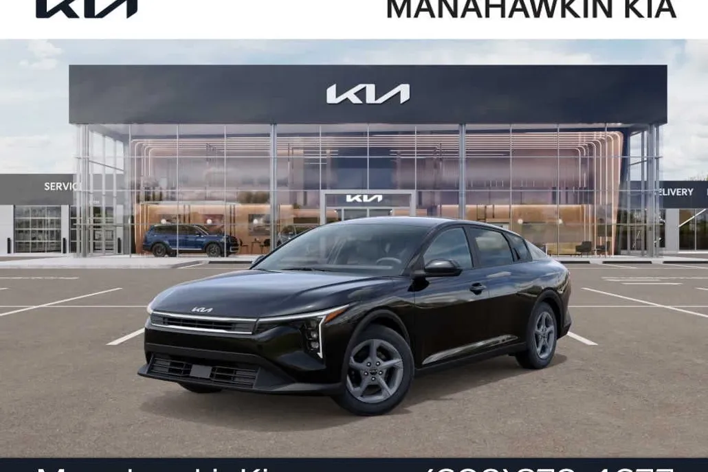 2025 Kia K4 LXS photo 1