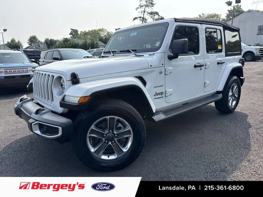 2022 Jeep Wrangler Unlimited Sahara photo 1