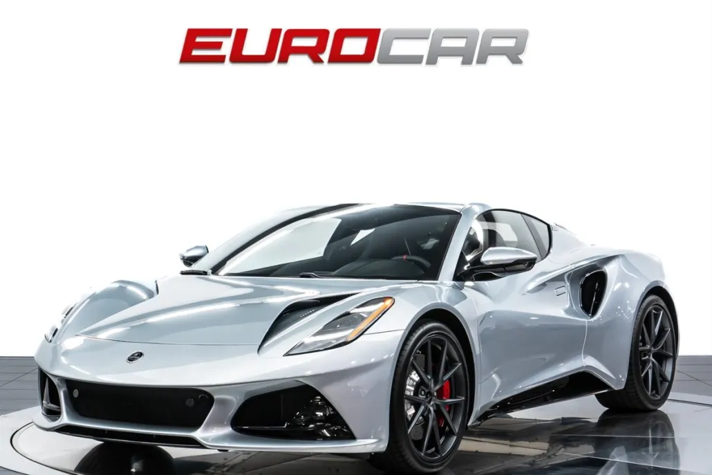 2025 Lotus Emira Base photo 1