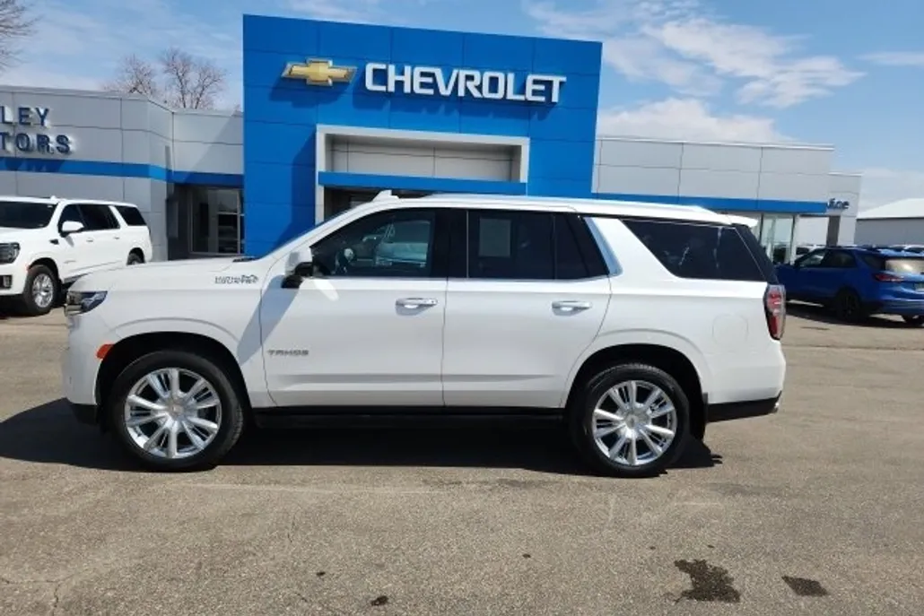 2021 Chevrolet Tahoe High Country photo 1