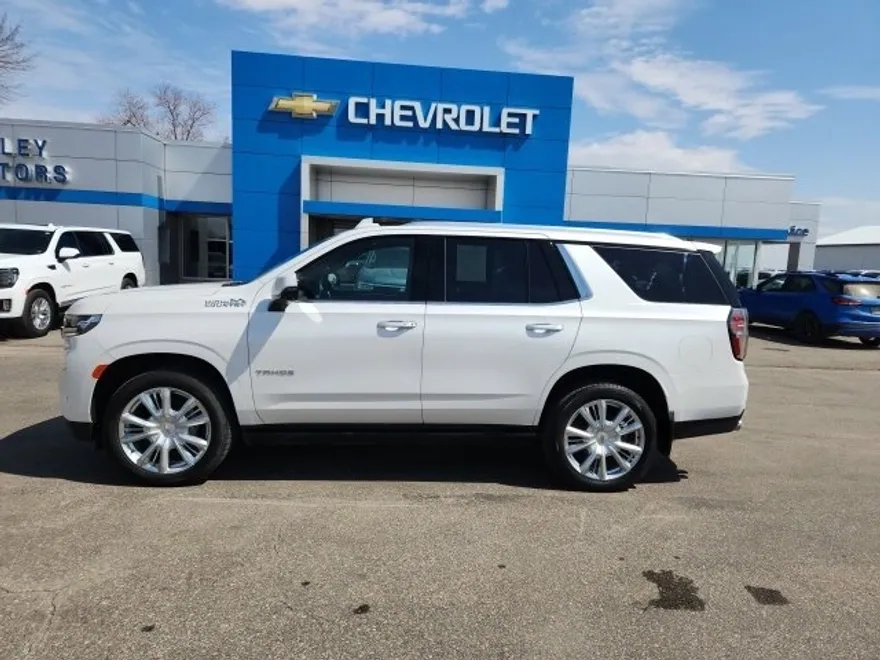 2021 Chevrolet Tahoe High Country photo 1