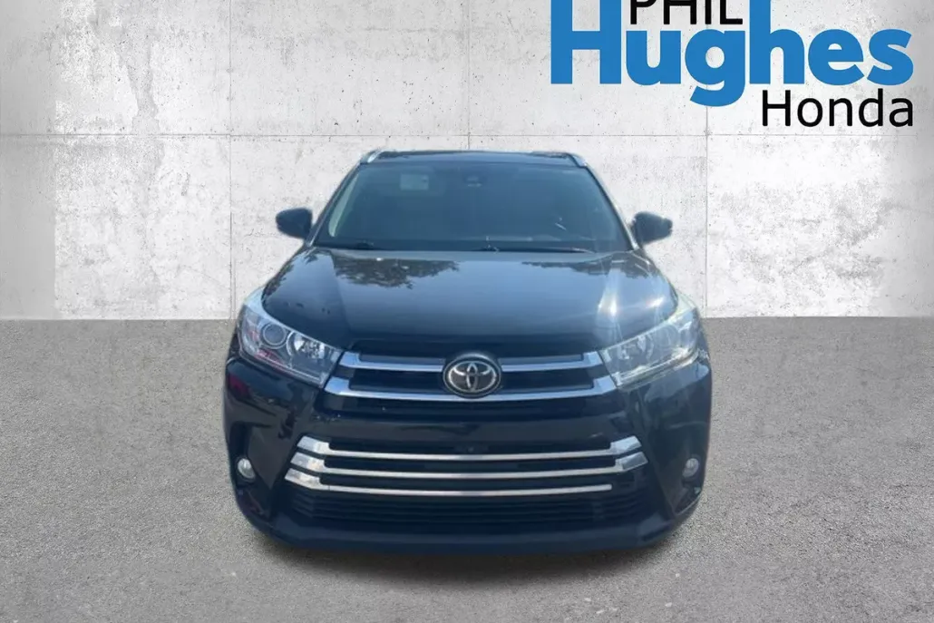 2017 Toyota Highlander Limited Platinum photo 1