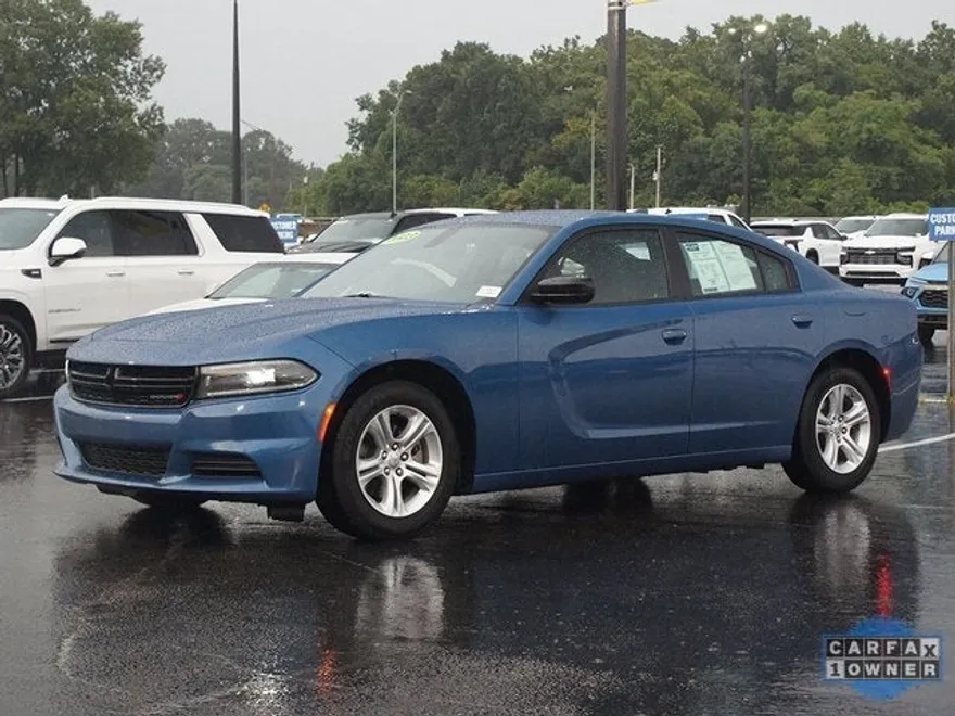 2023 Dodge Charger SXT photo 1