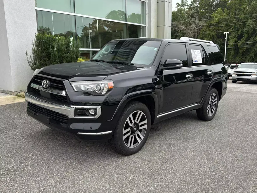 2022 Toyota 4Runner Limited photo 1