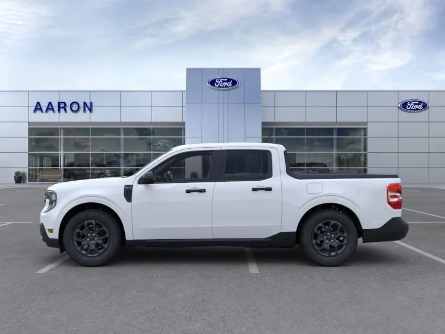 2025 Ford Maverick XLT photo 1