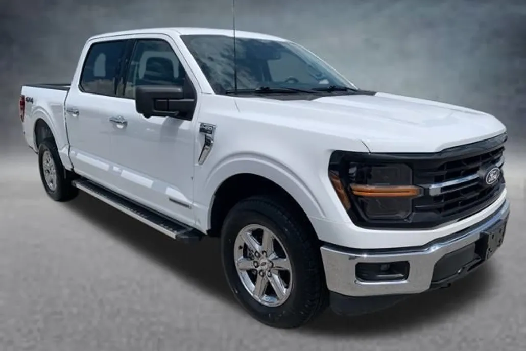 2024 Ford F-150 XLT photo 1