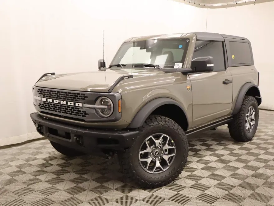 2025 Ford Bronco Badlands photo 1