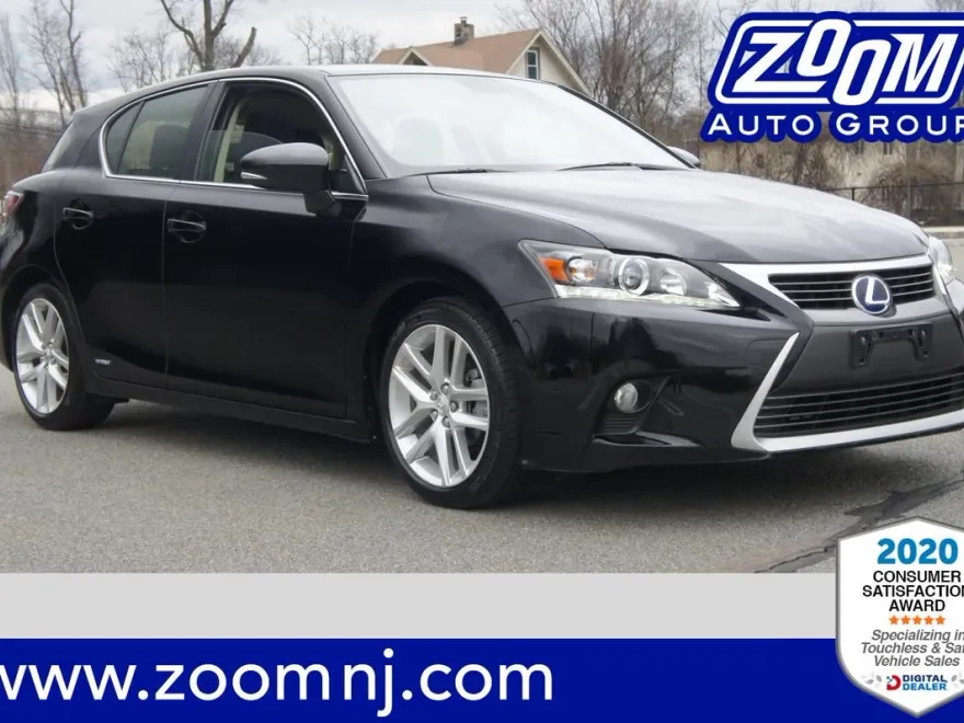 2015 Lexus CT 200h photo 1