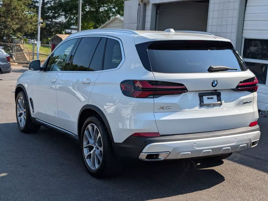 2025 Bmw X5 xDrive40i photo 1