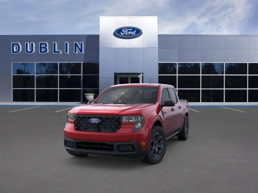 2025 Ford Maverick XLT photo 1