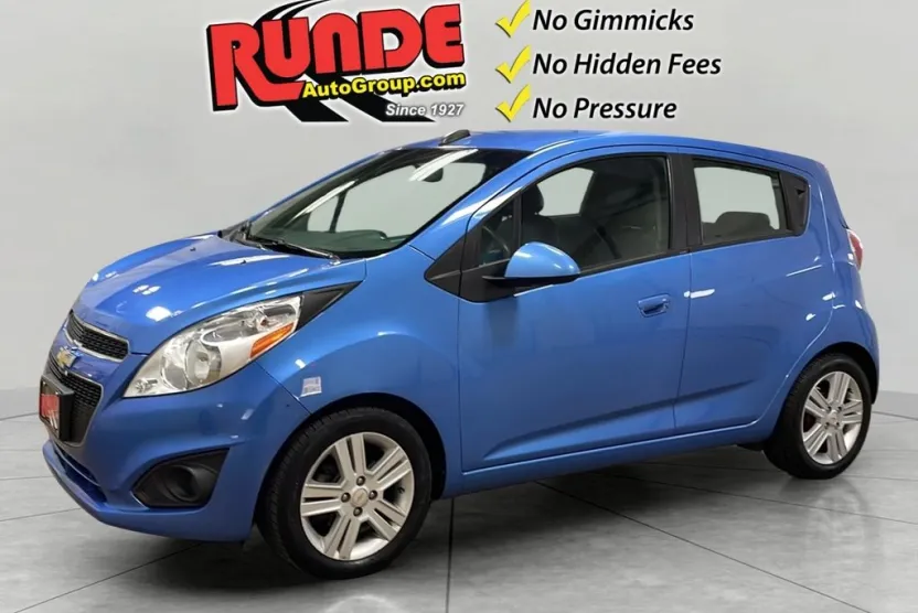 2015 Chevrolet Spark LT photo 1