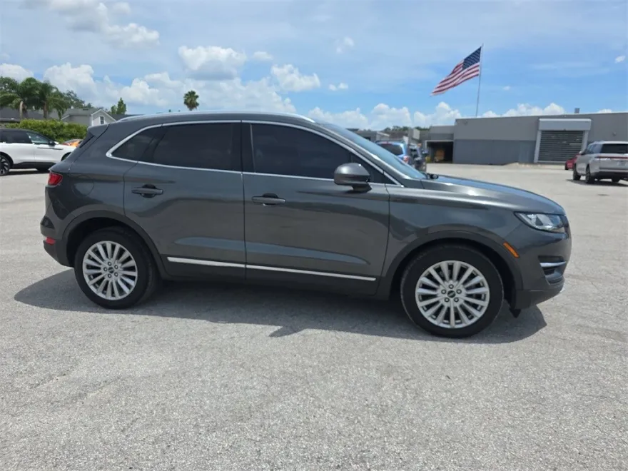 2019 Lincoln MKC Premiere photo 1