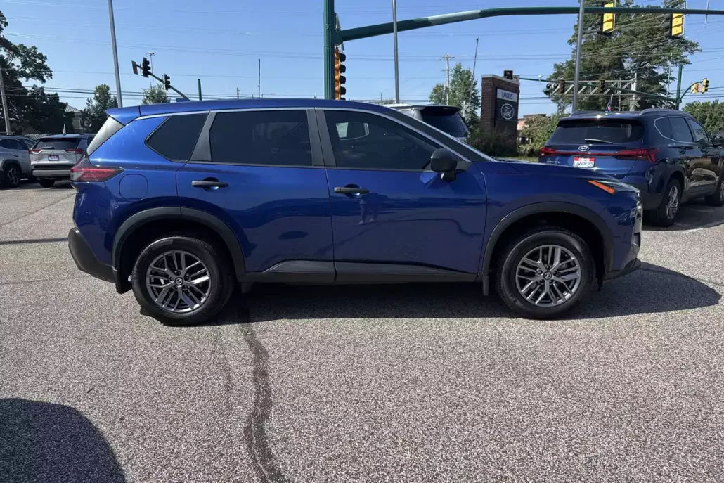 2021 Nissan Rogue S photo 1