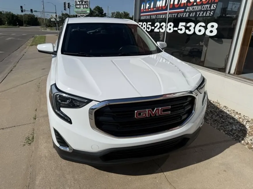 2020 Gmc Terrain SLE photo 1