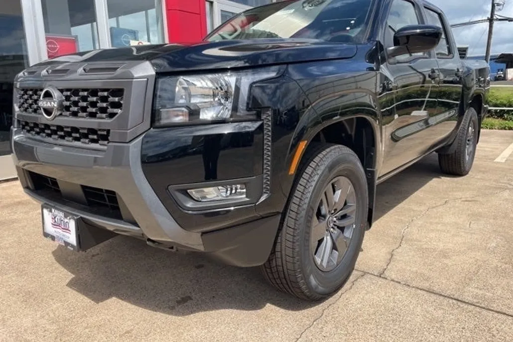 2025 Nissan Frontier SV photo 1