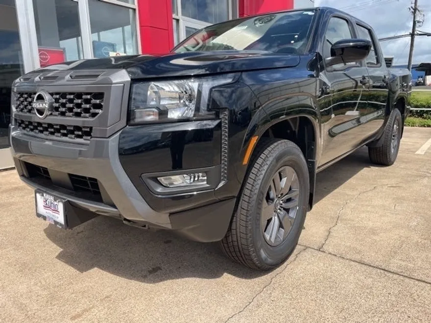 2025 Nissan Frontier SV photo 1