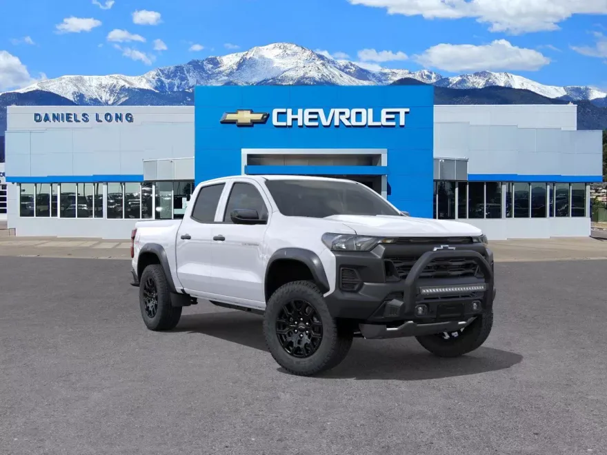 2026 Chevrolet Colorado Trail Boss photo 1