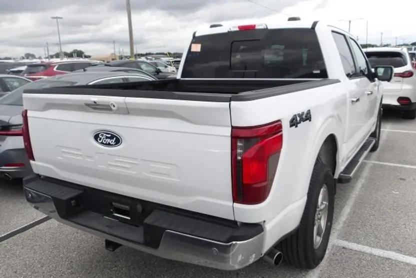 2024 Ford F-150 XLT photo 1
