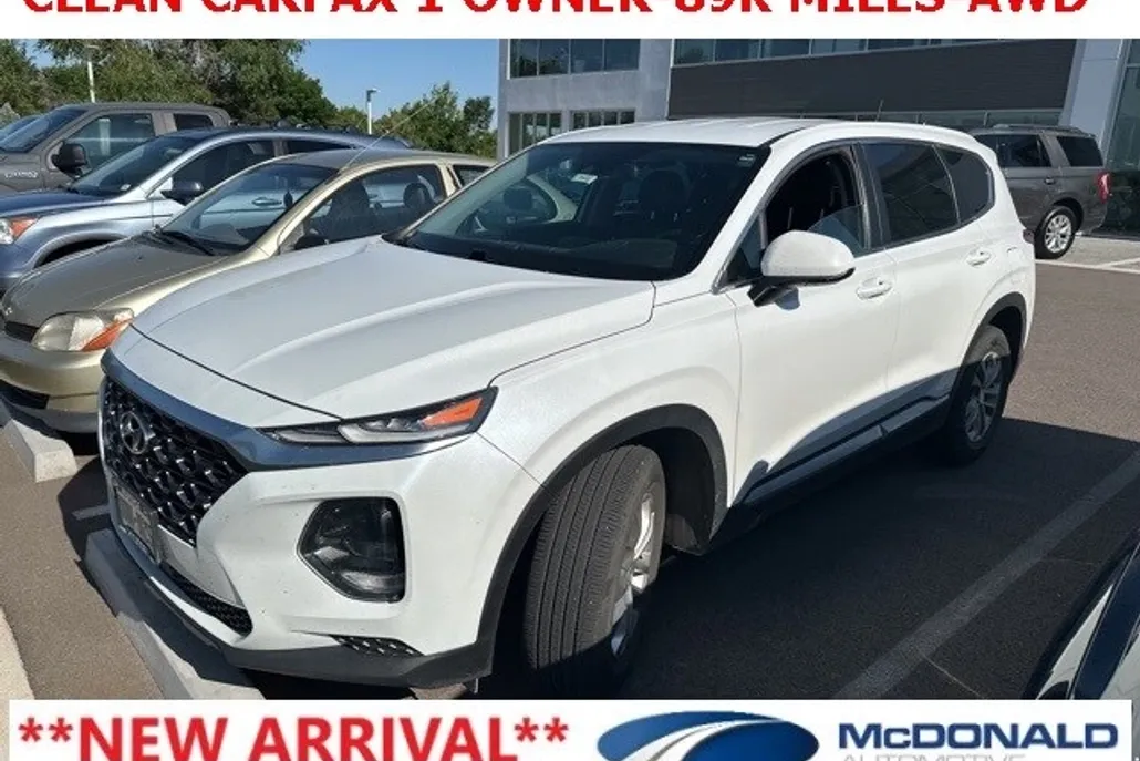 2020 Hyundai Santa Fe SE photo 1