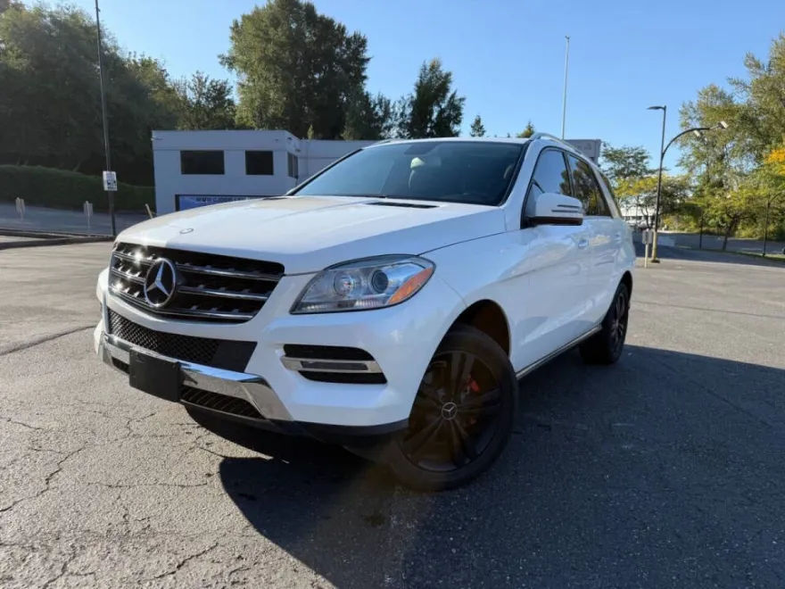 2015 Mercedes Benz ML 350 4MATIC photo 1