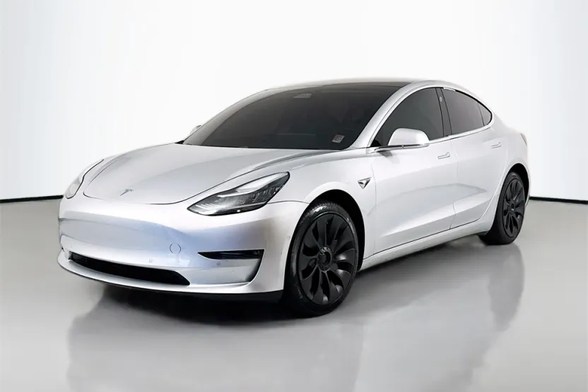 2018 Tesla Model 3 Mid Range photo 1