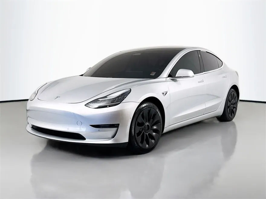 2018 Tesla Model 3 Mid Range photo 1