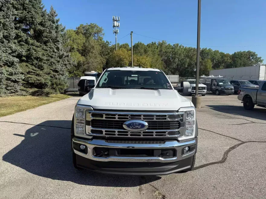 2026 Ford F-550 XL photo 1