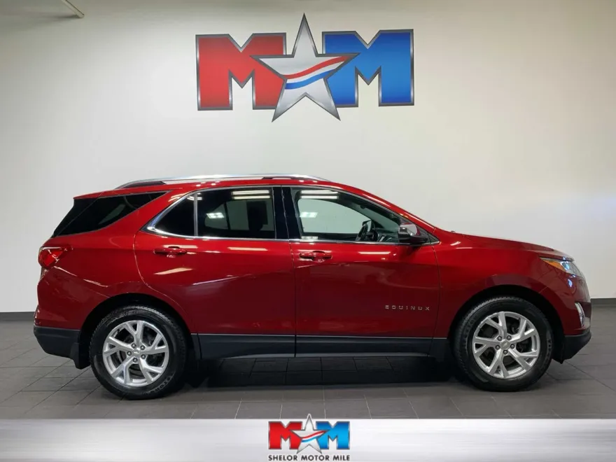 2019 Chevrolet Equinox LT photo 1