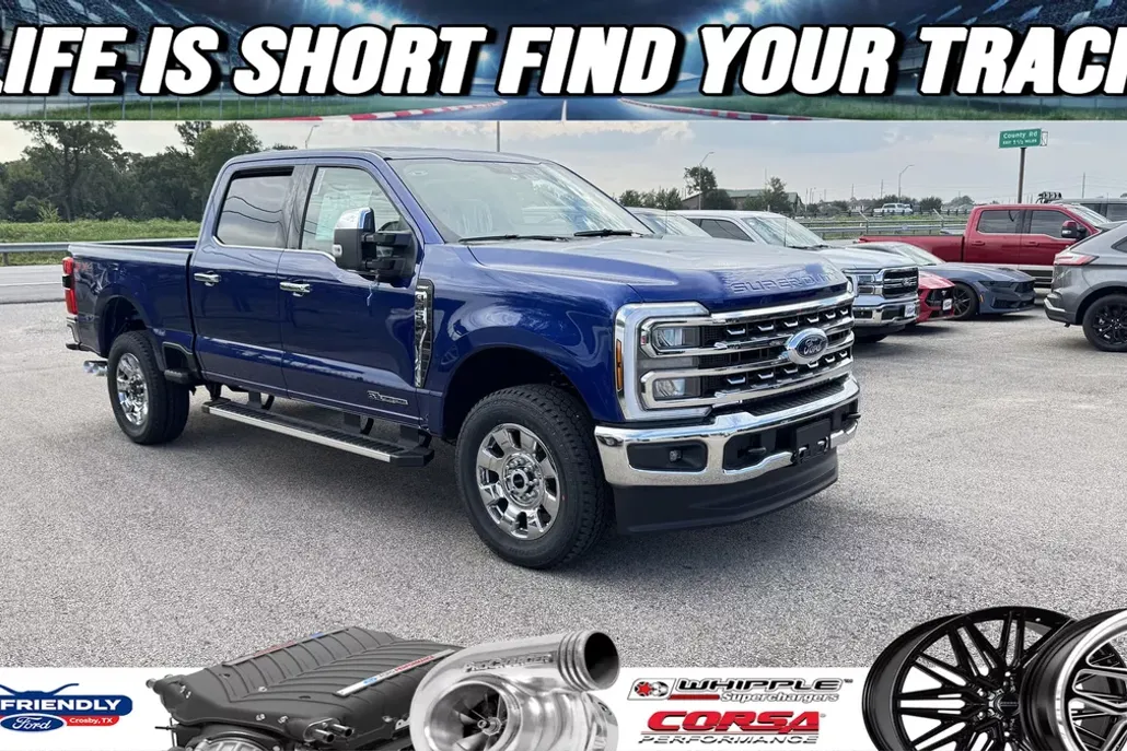 2026 Ford F-250 Lariat photo 1