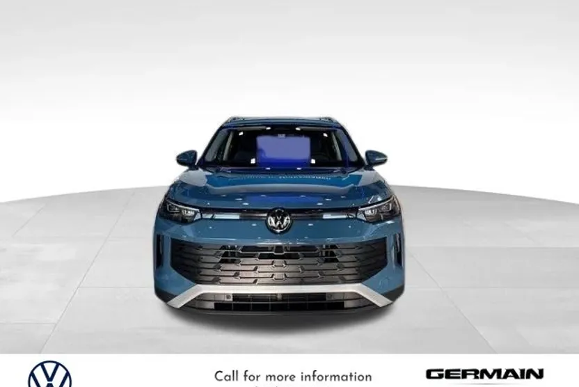 2025 Volkswagen Tiguan SE photo 1