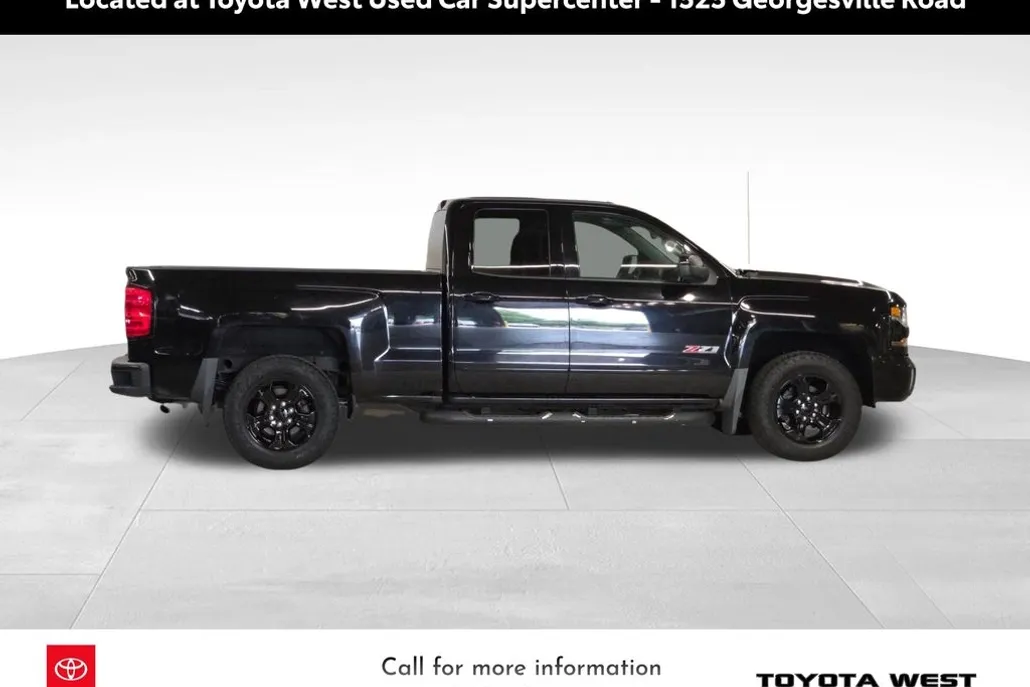 2017 Chevrolet Silverado 1500 LT photo 1