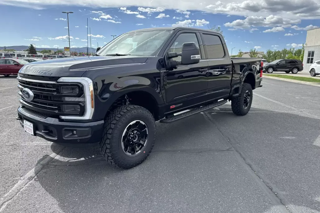 2025 Ford F-250 photo 1
