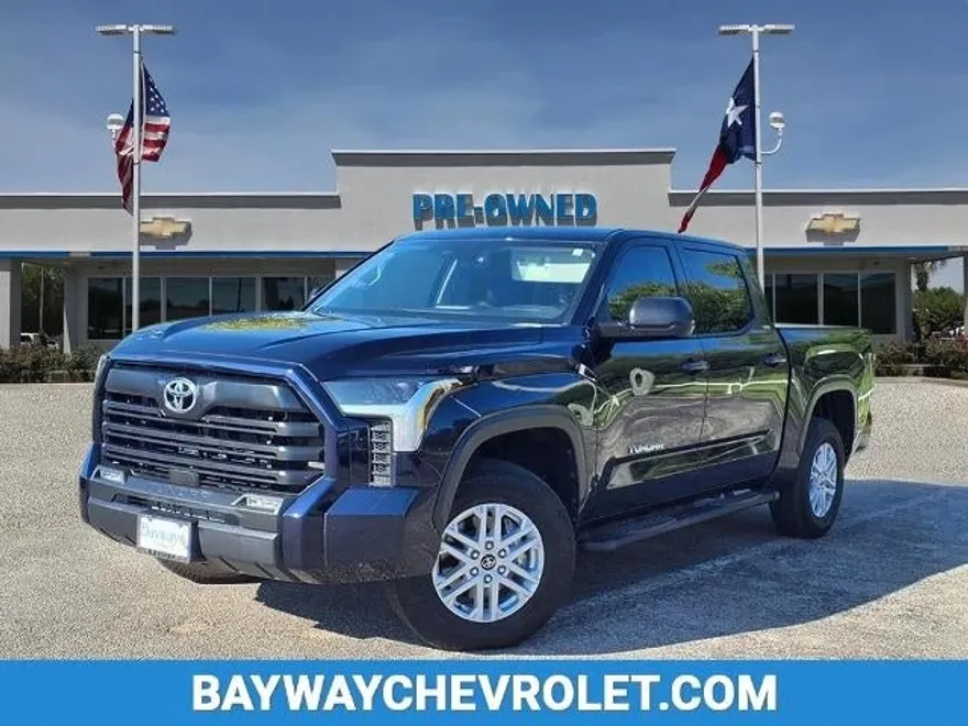 2024 Toyota Tundra SR5 photo 1