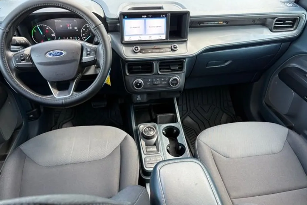 2022 Ford Maverick XL photo 1