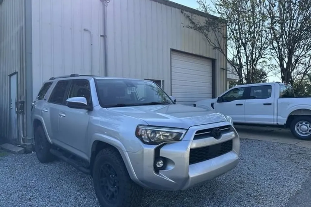 2023 Toyota 4Runner SR5 photo 1