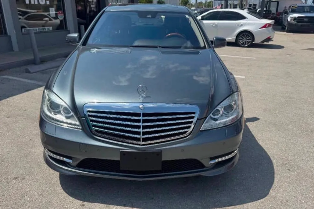 2011 Mercedes Benz S 550 4MATIC photo 1