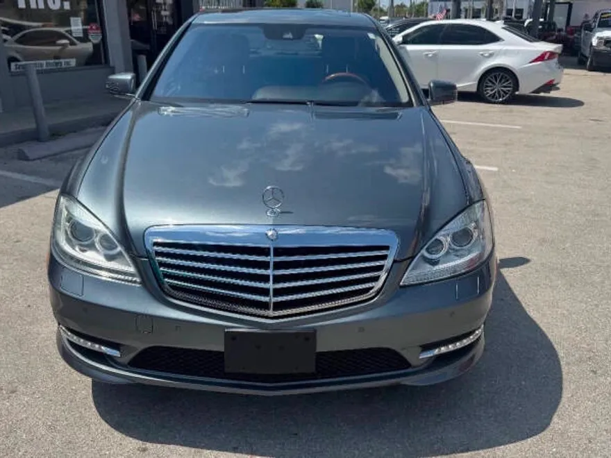 2011 Mercedes Benz S 550 4MATIC photo 1