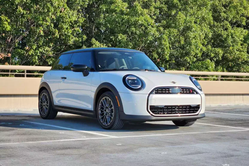 2025 Mini Cooper 2 Door Hardtop S photo 1