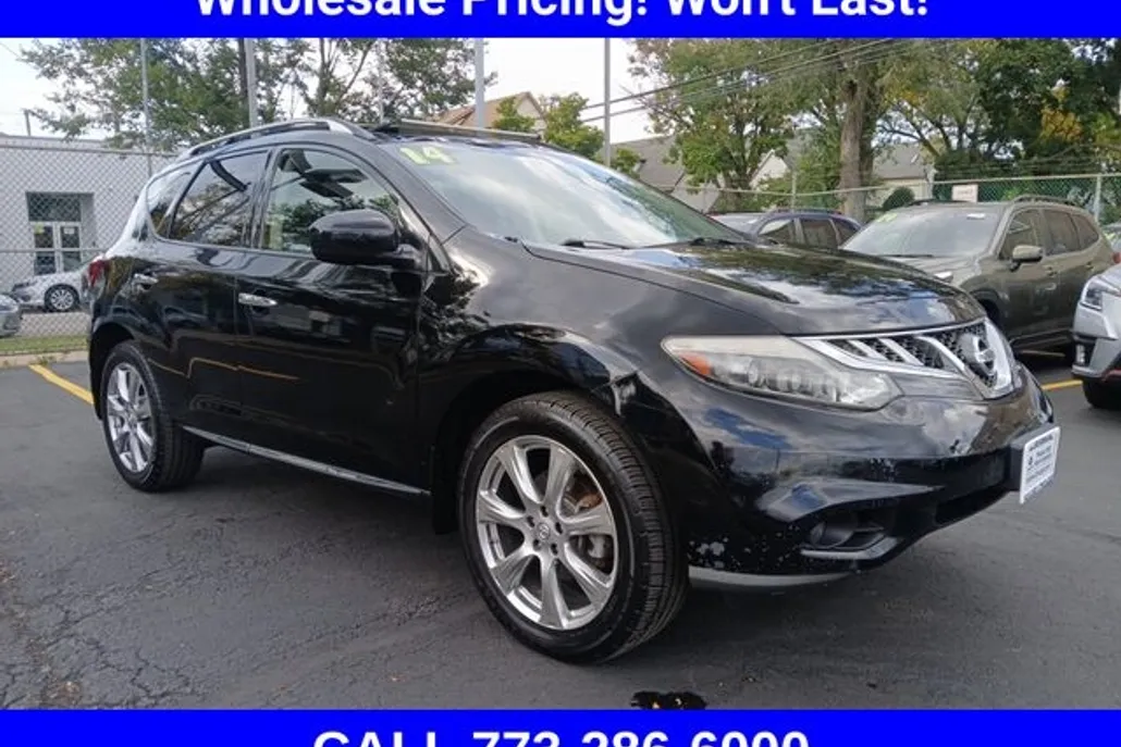 2014 Nissan Murano LE photo 1