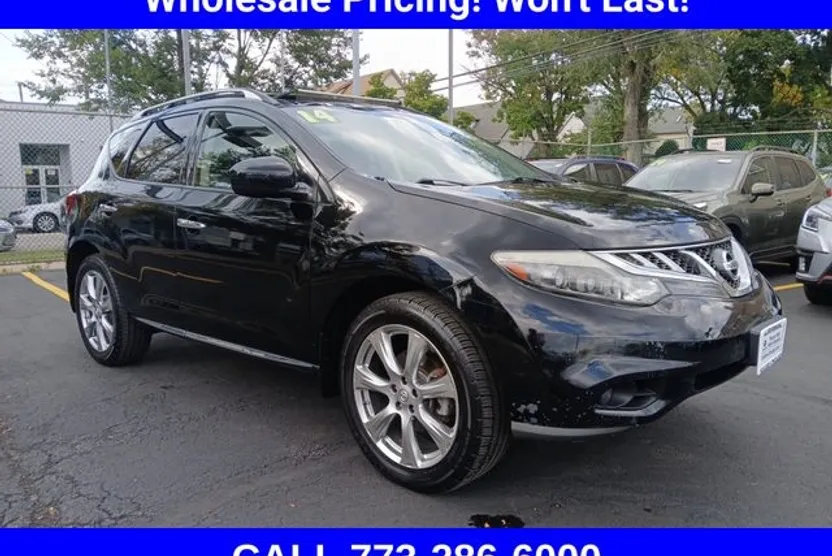 2014 Nissan Murano LE photo 1