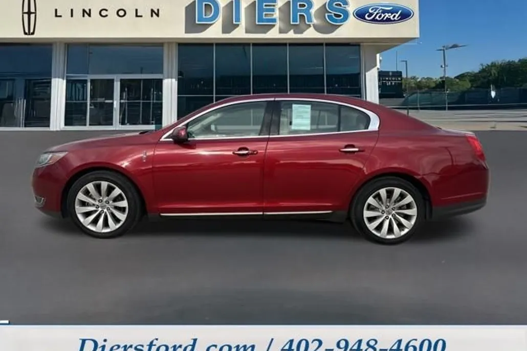 2013 Lincoln MKS Base photo 1