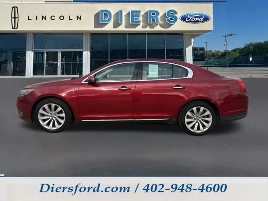 2013 Lincoln MKS Base photo 1