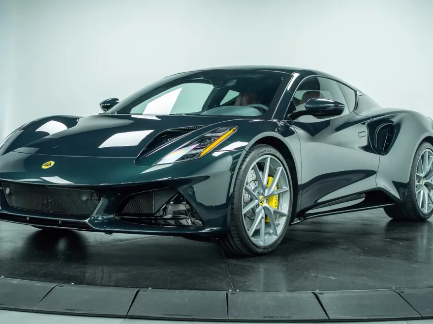 2025 Lotus Emira photo 1